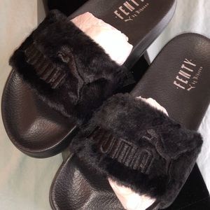 Puma x Fenty Black Leadcat Slides